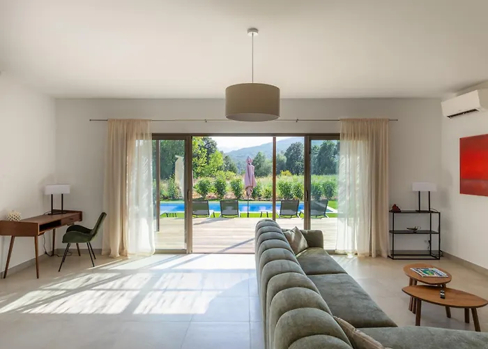 Avec Piscine וילה *